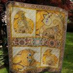 cat hug quilt blanket quilt d2416171
