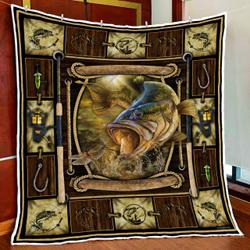 Largemouth Bass Fish Catching Quilt Blanket