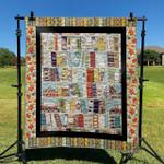 reading td2809767 quilt blanket d2413814