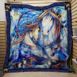 blue horse quilt d2386489