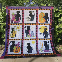Funny Halloween Black Cat Quilt Gbr