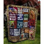 pug hairy dogger u quilt im d2390201