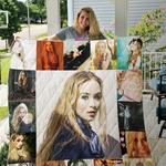sabrina carpenter quilt blanket d2356342