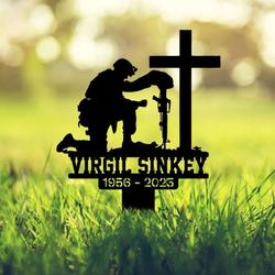 personalized kneeling soldier memorial sign yard army military veteran stakes grave marker cemetery decor custom metal sign 3