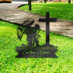 soldier kneeling at cross veteran grave marker metal garden stakes soldier veteran memorial gifts sympathy gifts for loss of loved one 1