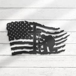 US Soldier Keeling Praying At Cross Metal Wall Art US Veteran Patriotic Memorial Gift