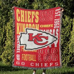 NFL Kansas City Chiefs Football Team Woven Tapestry Blanket Amazing Gift For Fans And Friends Home Decor KCCW29