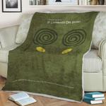 pans labyrinth minimal fleece throw blanket 0